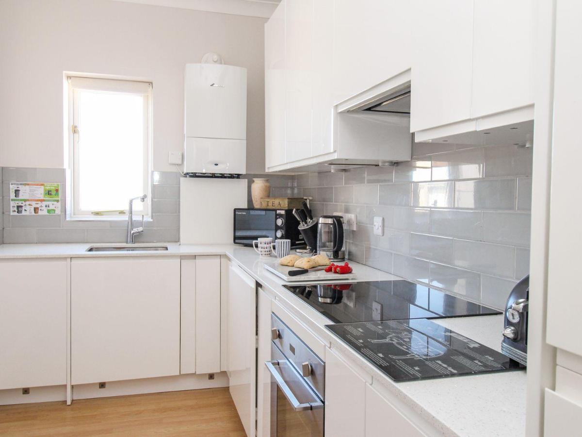 Ocean Watch 5 Apartamento Weymouth Exterior foto
